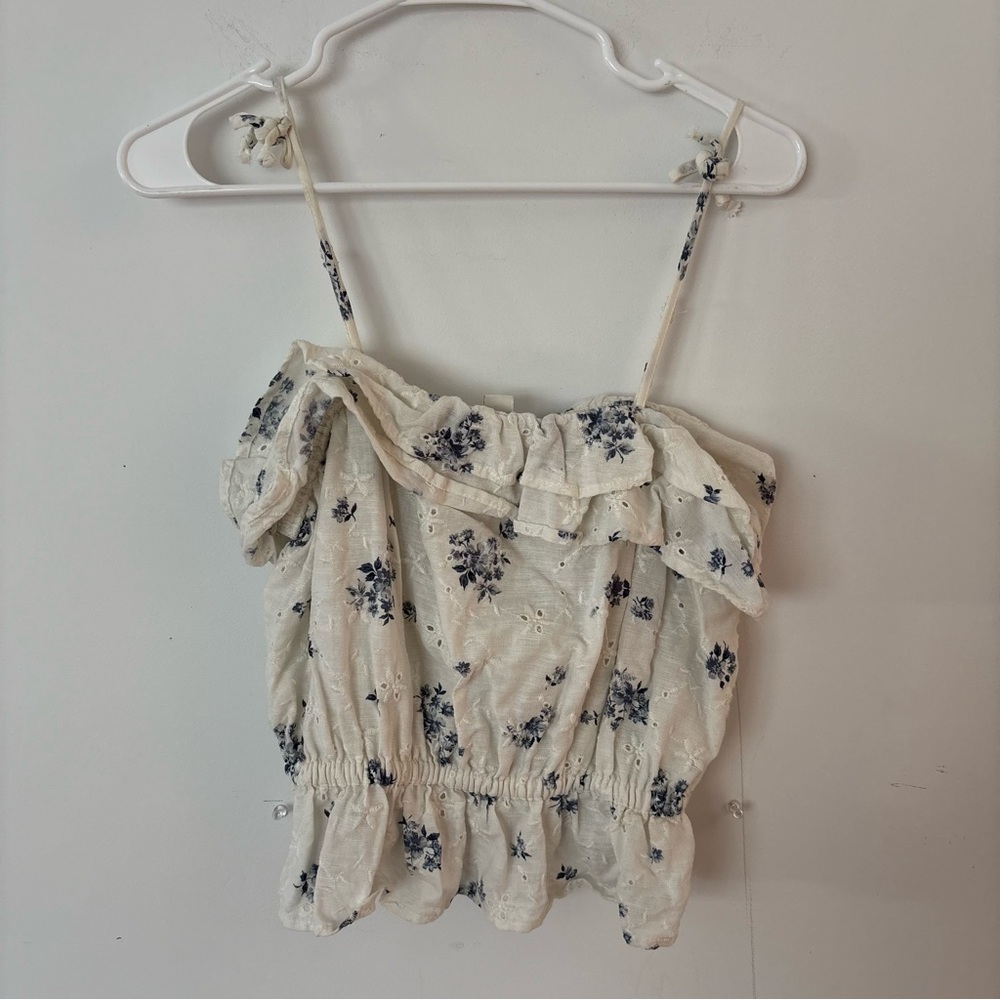 american eagle floral eyelet ruffle blouse tank top.🤍